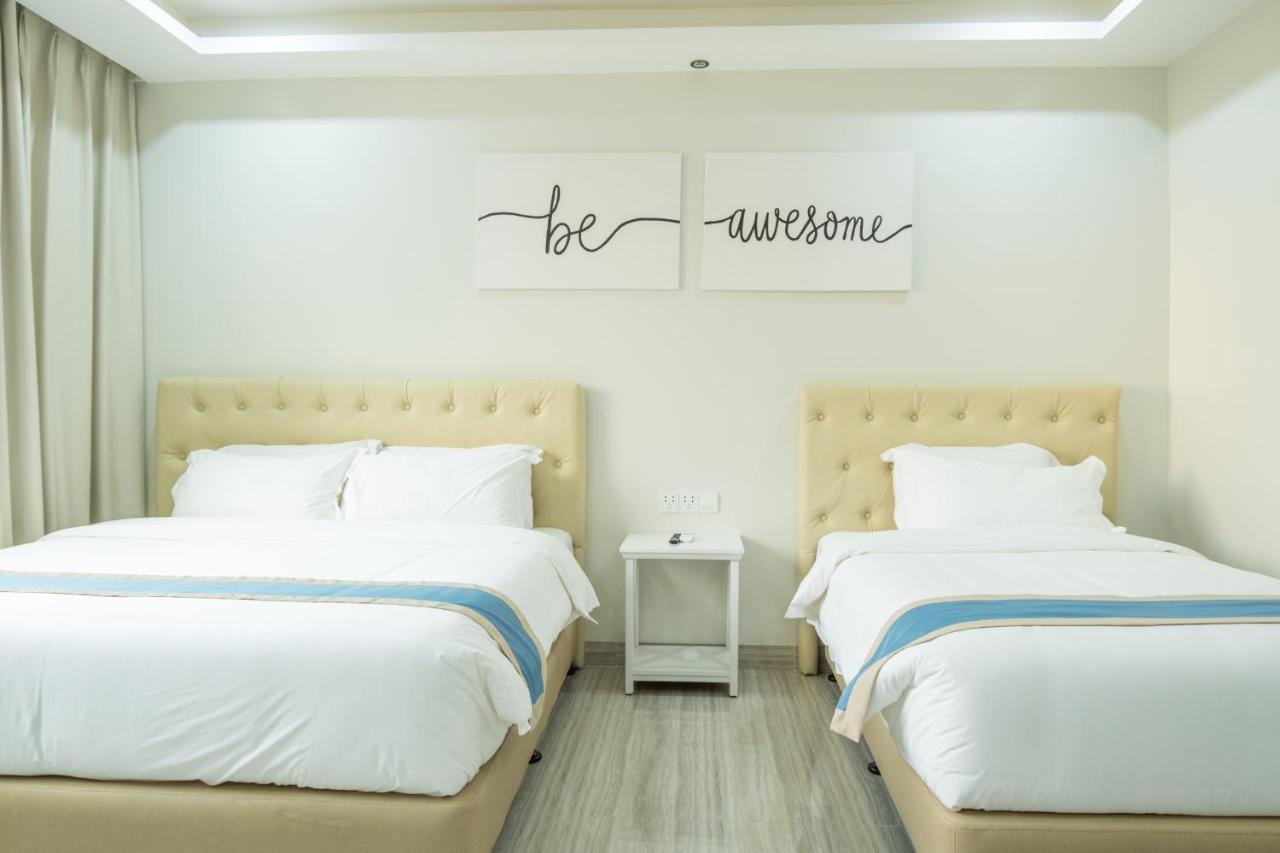 แฮมป์ตัน สวีท Hotel Davao ภายนอก รูปภาพ