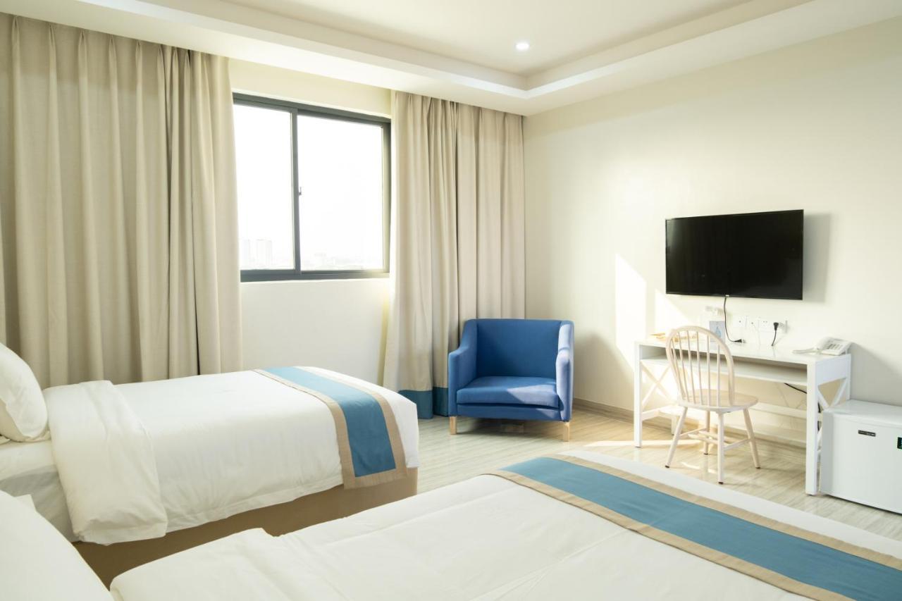 แฮมป์ตัน สวีท Hotel Davao ภายนอก รูปภาพ